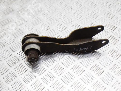 Højre bagtil bærearm JAGUAR F-PACE (X761) 2.0 TD4 AWD (180 hp) 7798917