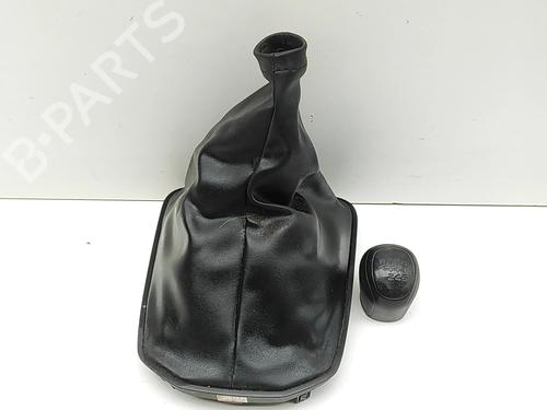 shift-knob-isuzu-d-max-ii-tfr-tfs-2012-33384285 main image