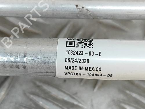 AC pipe TESLA MODEL X (5YJX) P100D AWD | BP25217860M126