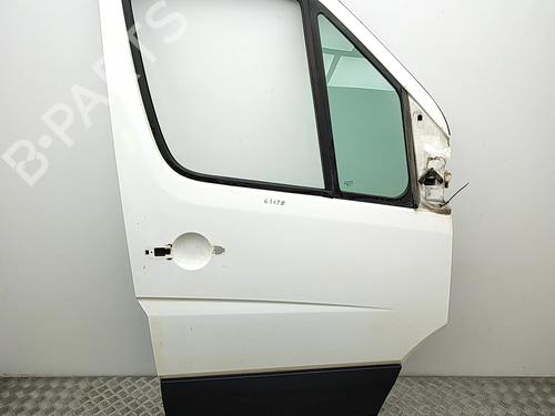 Used Right front door Right front door 37029477 37029477