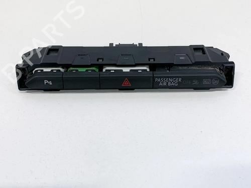 Pulsantiera VW PASSAT B8 (3G2, CB2) 2.0 TDI (150 hp) 6760211