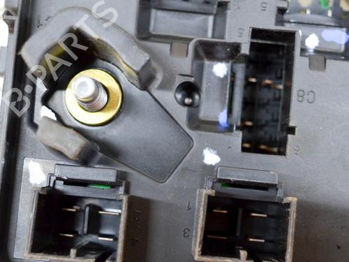 Fuse box LAND ROVER DISCOVERY V (L462) 3.0 Td6 4x4 | BP8840809E1 