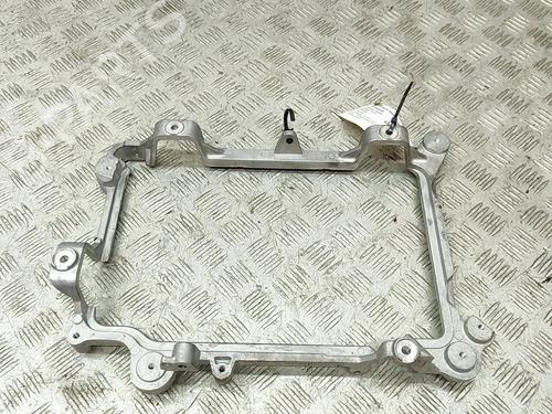 outra-polestar-polestar-2-534-2019-28433814 main image