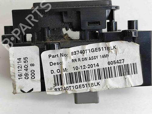Right rear window switch HONDA CR-V IV (RM_) 2.2 i-DTEC AWD (RE6) | BP17444767I28
