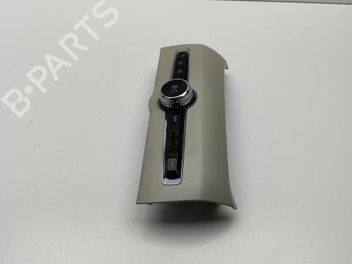 Switch VOLVO XC60 II (246) D4 AWD | BP24581602I30 
