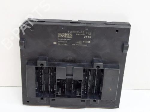 Used Electronic module VW GOLF VII (5G1, BQ1, BE1, BE2) 2.0 GTI (230 hp) 11181116