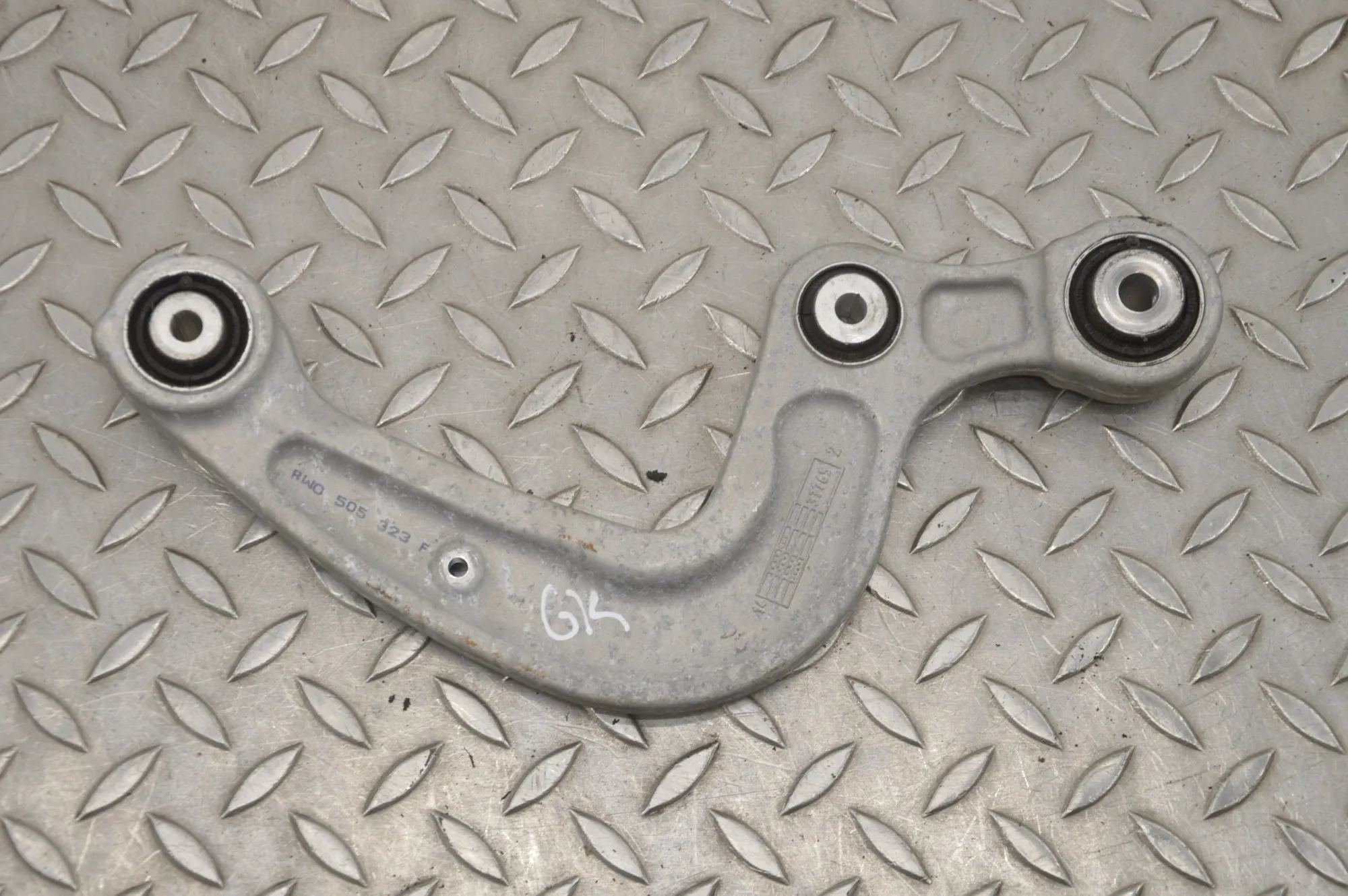 Left rear suspension arm – Porsche 911 (997) 3.6 Carrera (2004-2008)