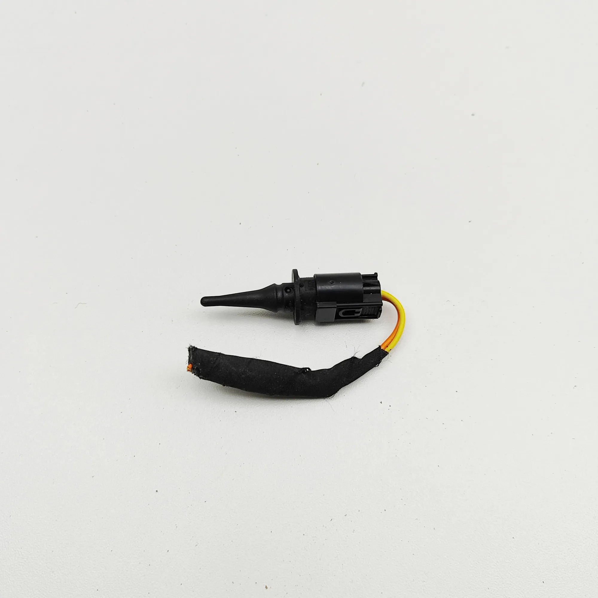 Electronic sensor – Aston Martin DBX 4.0 All-wheel Drive (2022-2026)