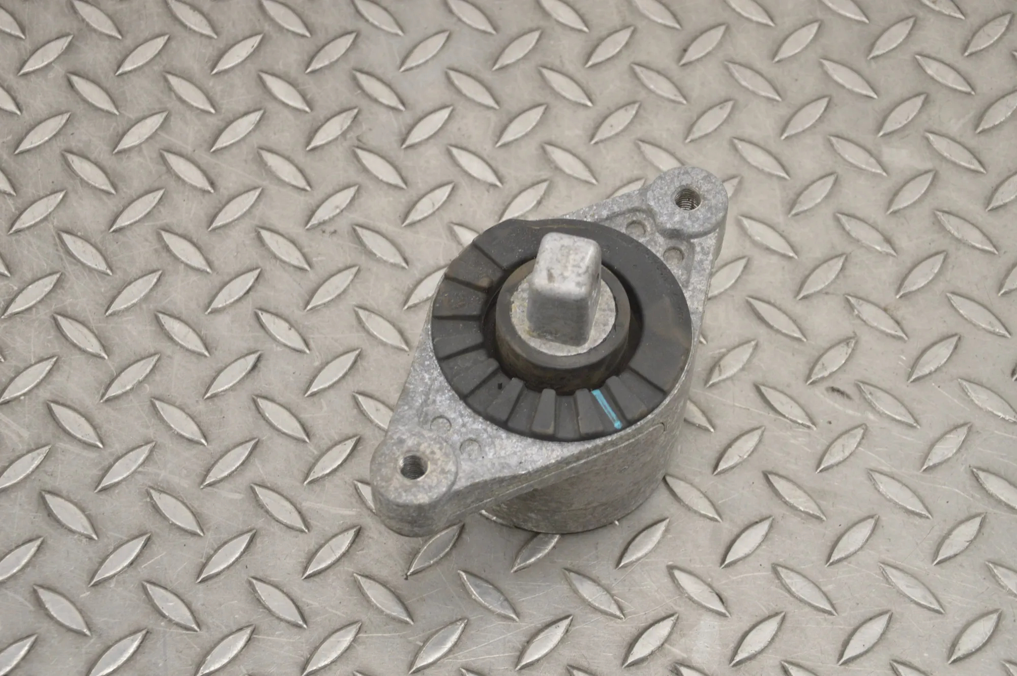 Engine mount – Porsche 911 (997) 3.6 Carrera (2004-2008)