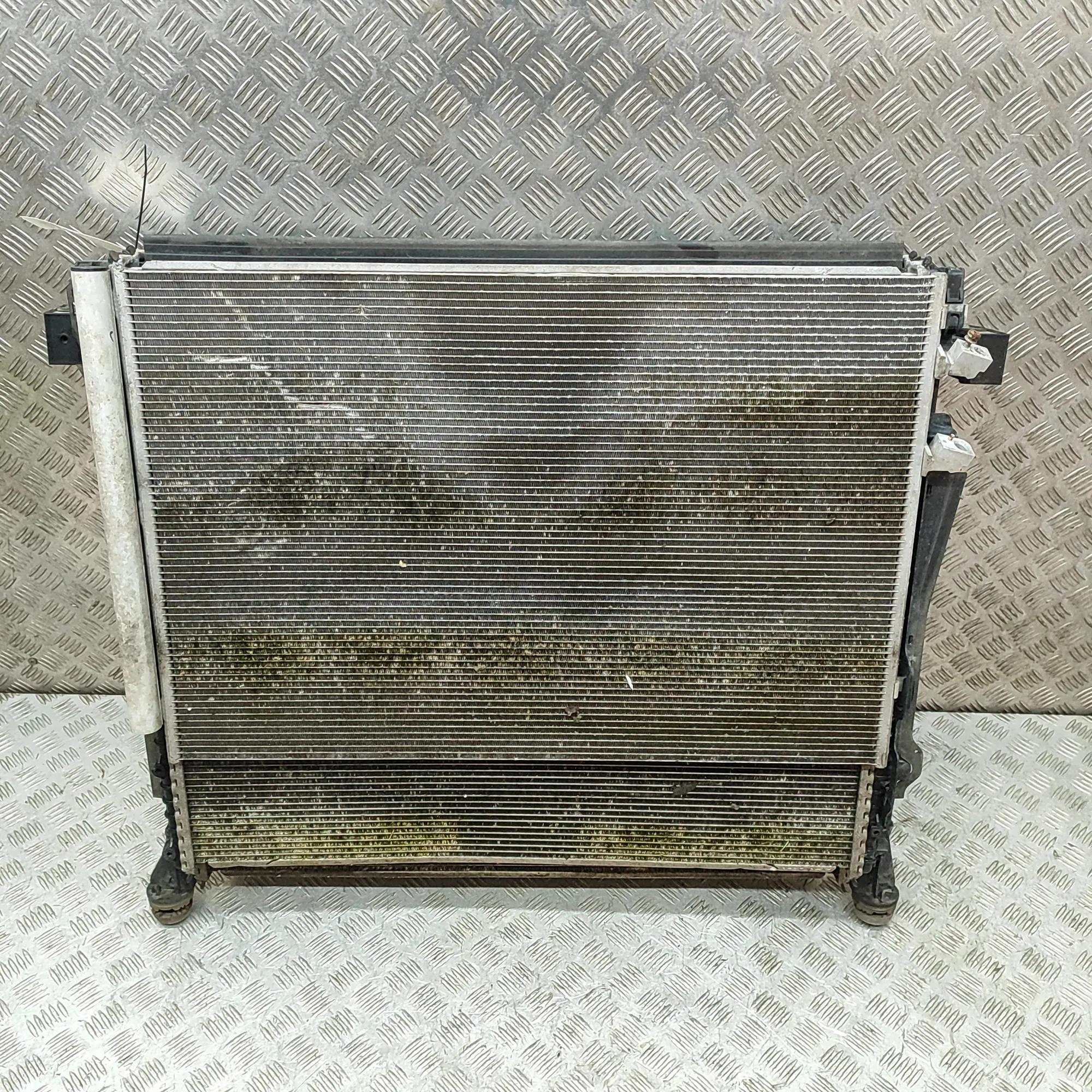 Crafter Header Radiator Radiator set VW CRAFTER Platform/Chassis (SZ_) 2.0 TDI RWD (SZB, SZC ...