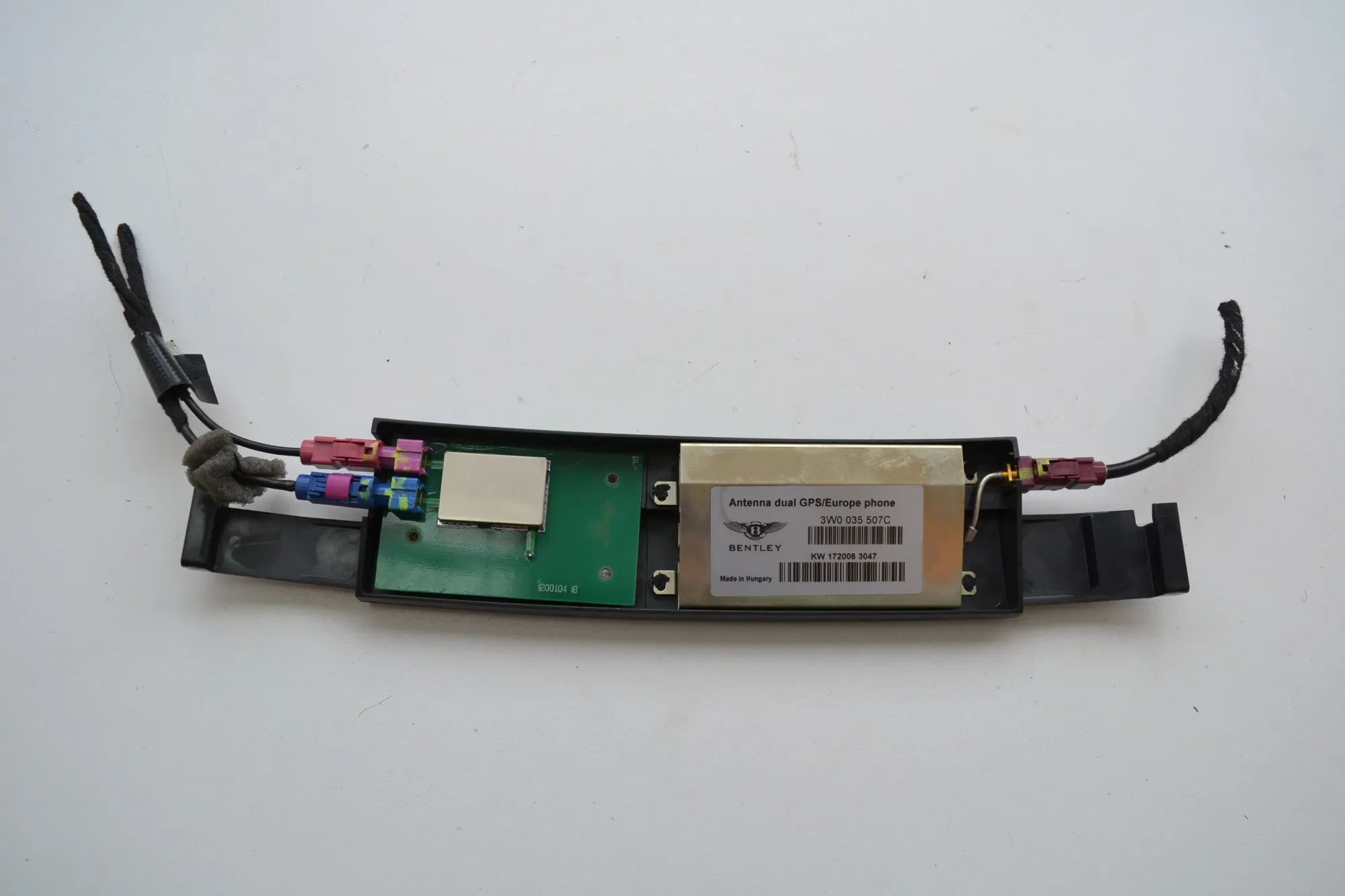 Antenna/Base – Bentley CONTINENTAL Coupe (3W_, 393) 6.0 GT Speed (2007-2011)