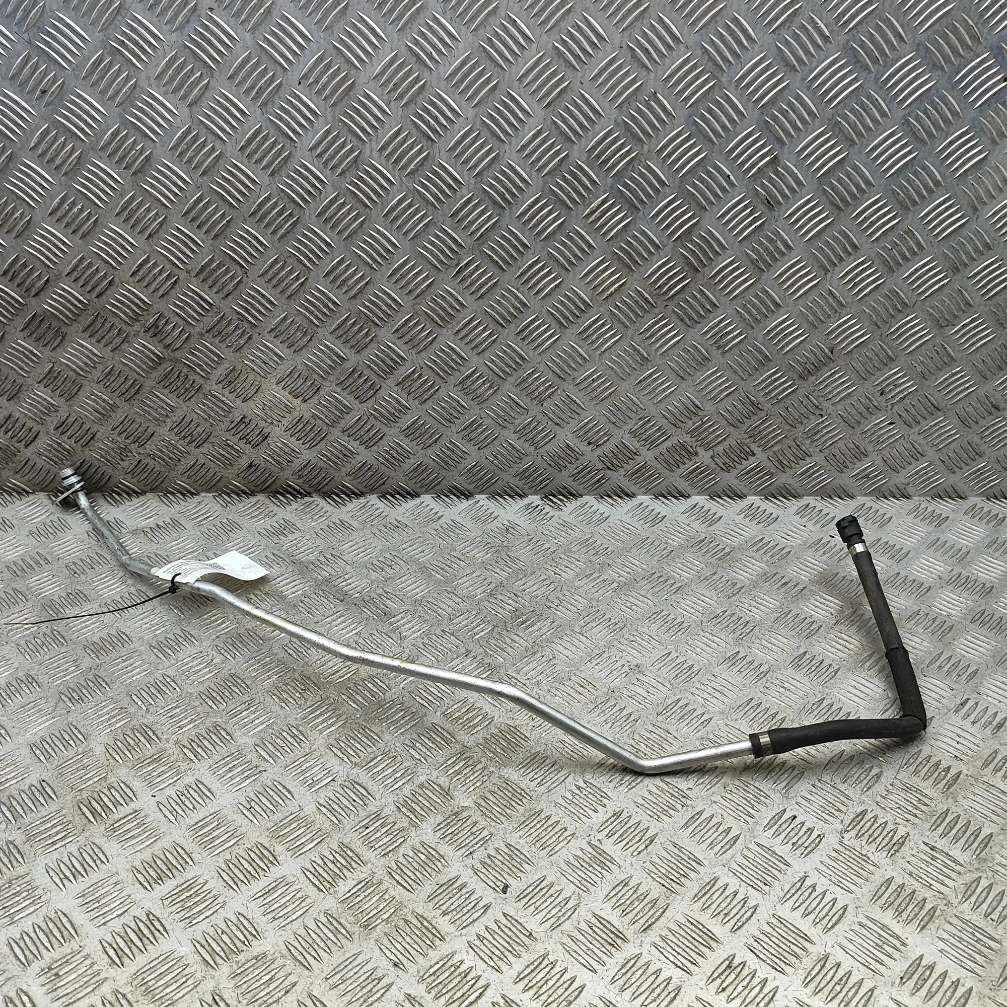 Pipe – Aston Martin DBX 4.0 All-wheel Drive (2022-2026)