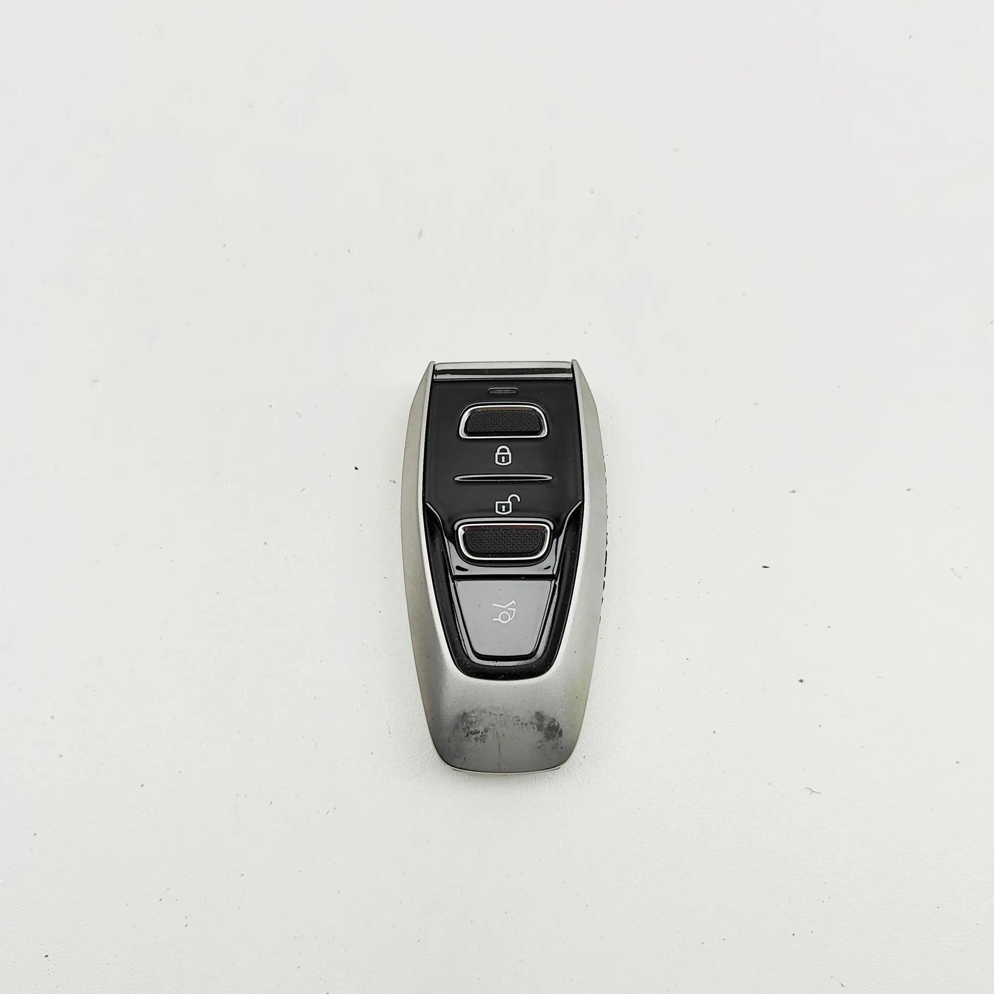 Electronic module – Aston Martin DBX 4.0 All-wheel Drive (2022-2026)