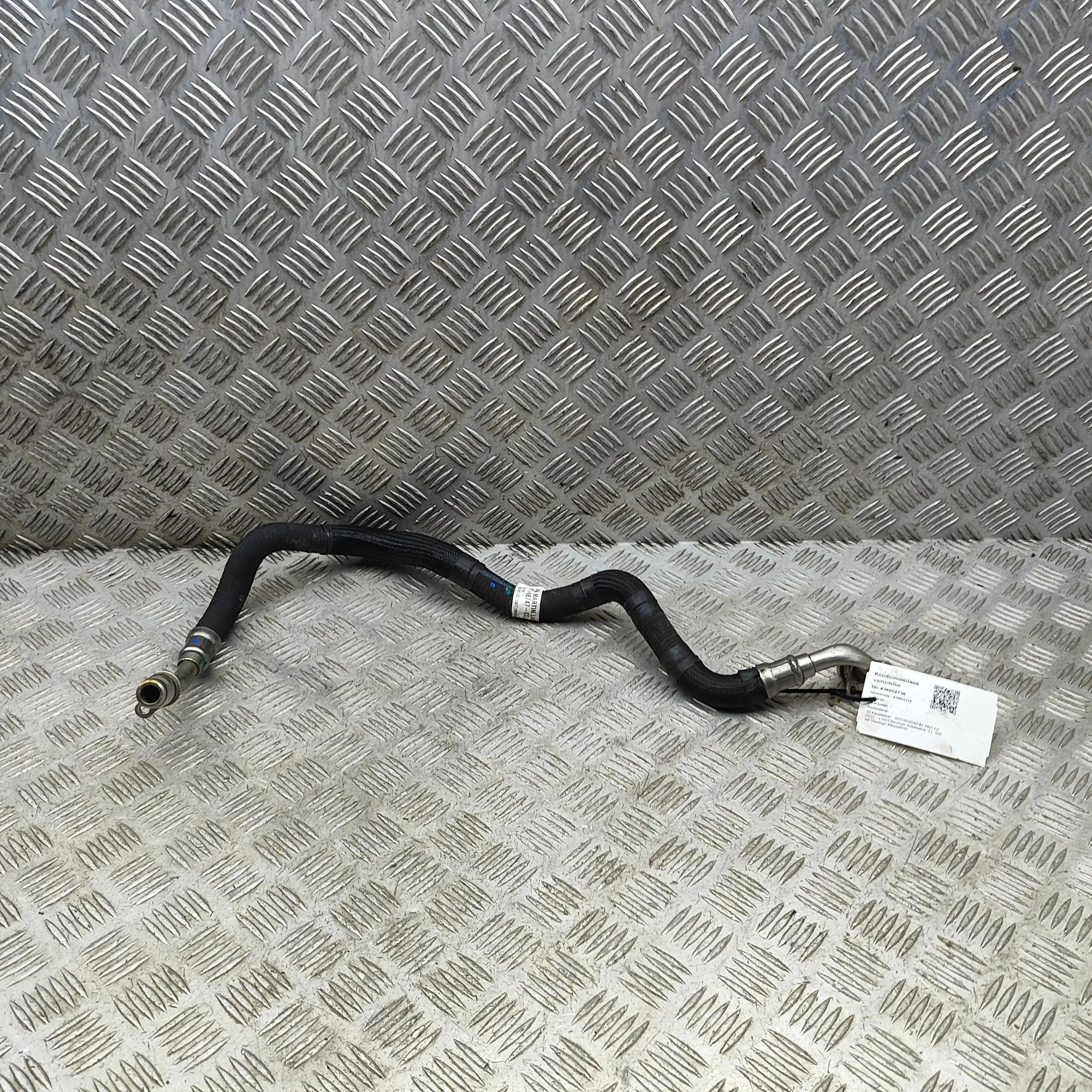 Pipe – Aston Martin DBX 4.0 All-wheel Drive (2022-2026)