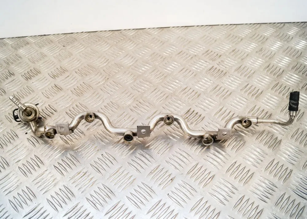 Injection rail – Bentley CONTINENTAL FLYING SPUR (3W_) 6.0 (2005-2010)