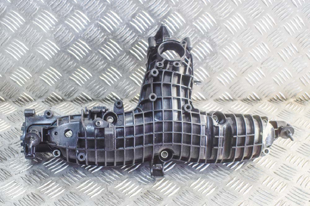 Intake manifold VOLVO XC60 (156) D4 VOLVO 31431955 BParts