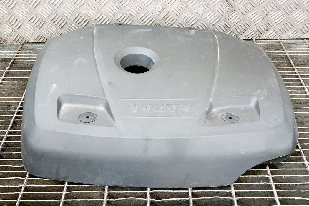 Engine cover VOLVO V40 Hatchback (525, 526) T3 6763777 | B-Parts
