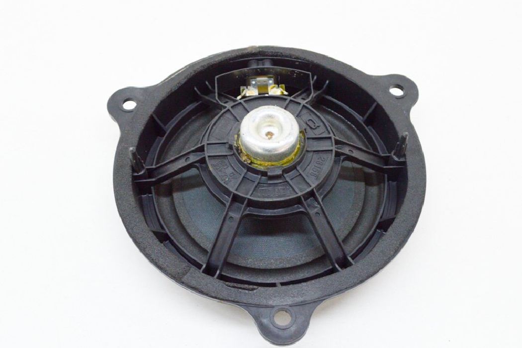 DOOR SPEAKER UNIT 28156EG10B SN#1312 FOR NISSAN LEAF 2015 DOOR SPEAKER UNIT 28156EG10B SN#1312 FOR NISSAN LEAF 2015