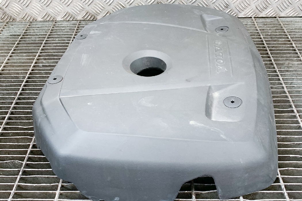 Engine cover VOLVO V40 Hatchback (525, 526) T3 6763777 BParts