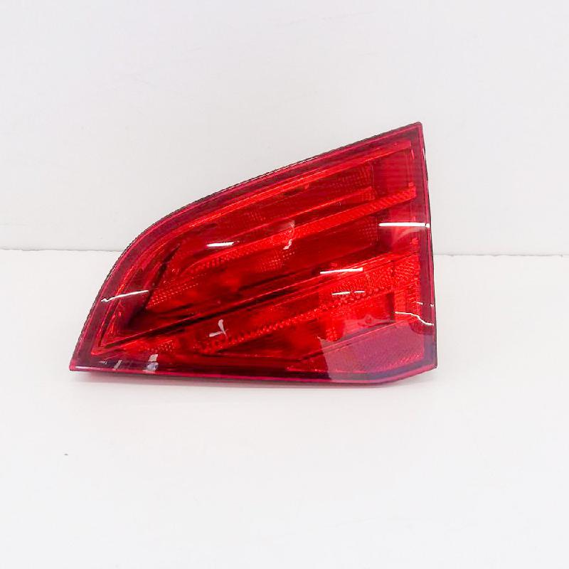 Third brake light AUDI A4 B8 Avant (8K5) 2.0 TDI 6743515 BParts