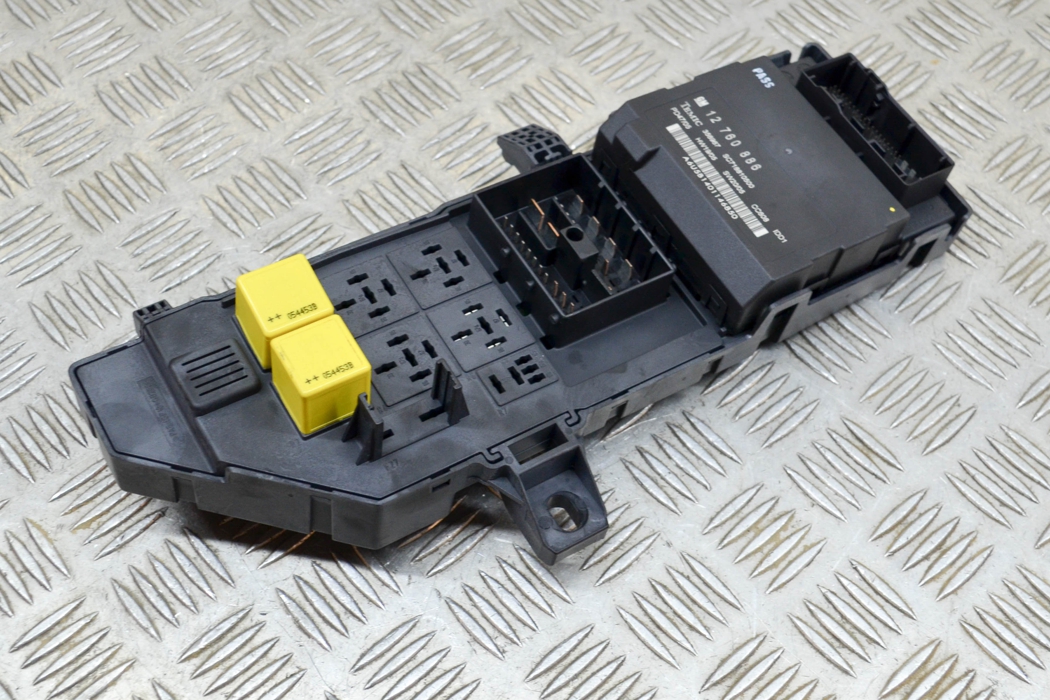 Fuse box SAAB 9-3 (YS3F, E79, D79, D75) 2.0 t 8624729 | B-Parts