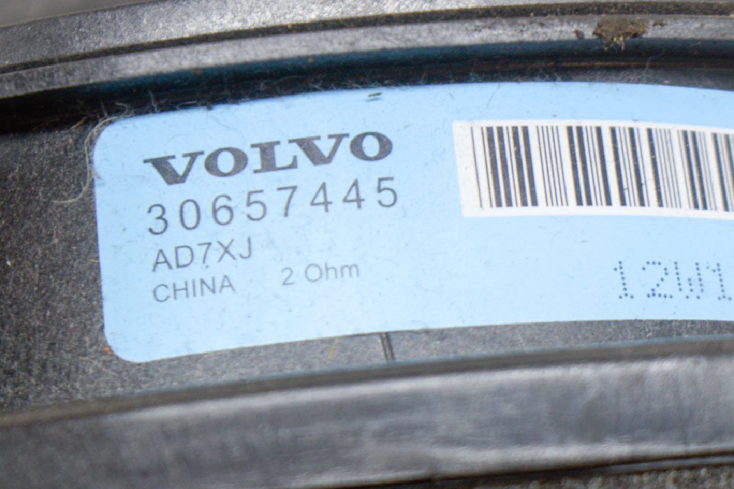 Haut-parleur De Porte Arrière Droite Pour Volvo XC60 D4 MK1 (2014) - Référence Volvo 30657445, Occasion
