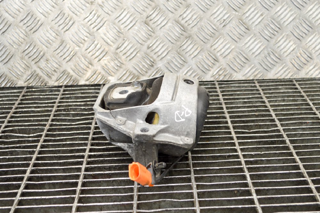 Engine mount AUDI A6 C7 (4G2, 4GC) 2.0 TDI 6771635 BParts