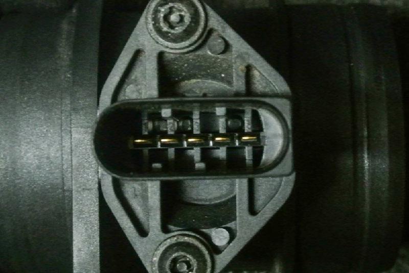 Mass air flow sensor VW PASSAT B6 Variant (3C5) 1.9 TDI 6721948 BParts