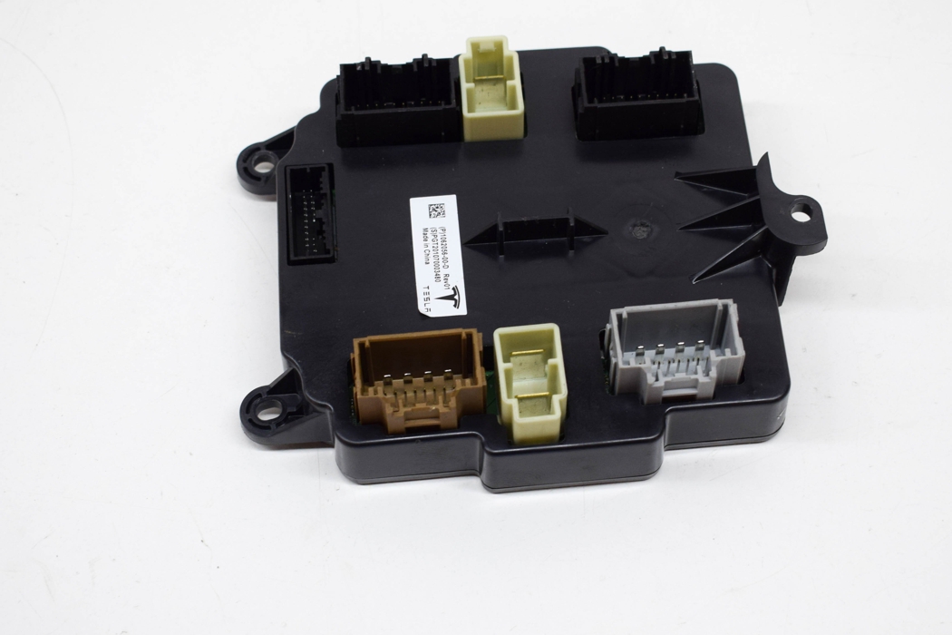 Electronic module TESLA MODEL X (5YJX) P100D AWD 8625146 | B-Parts
