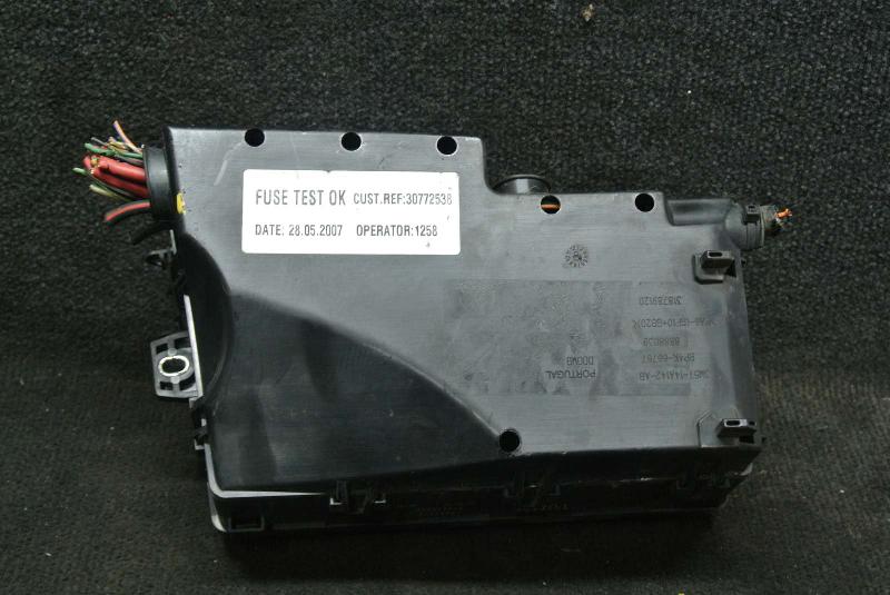 Fuse box VOLVO V50 (545) 2.0 D 6721503 BParts