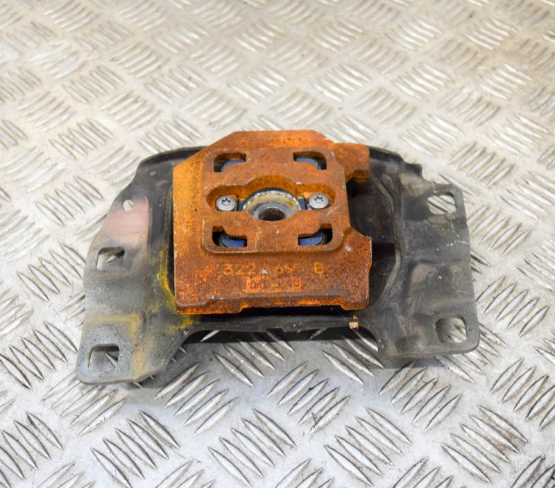 Engine mount FORD FOCUS III 1.0 EcoBoost 6758815 BParts