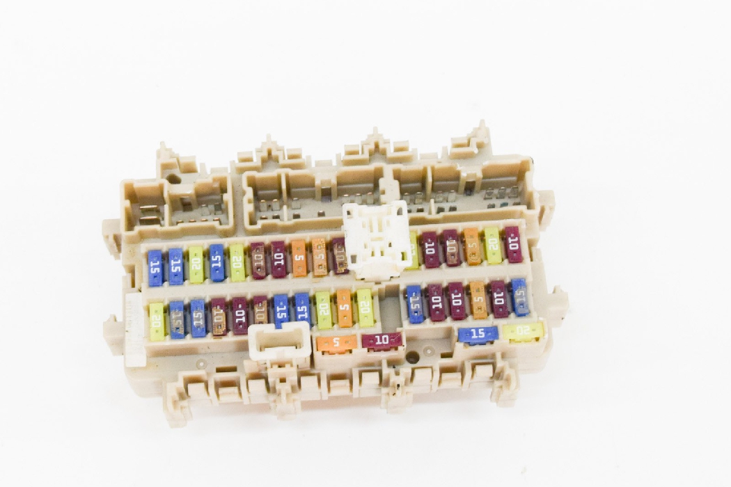 Fuse box NISSAN QASHQAI II SUV (J11, J11_) 1.2 DIGT 6771288 BParts