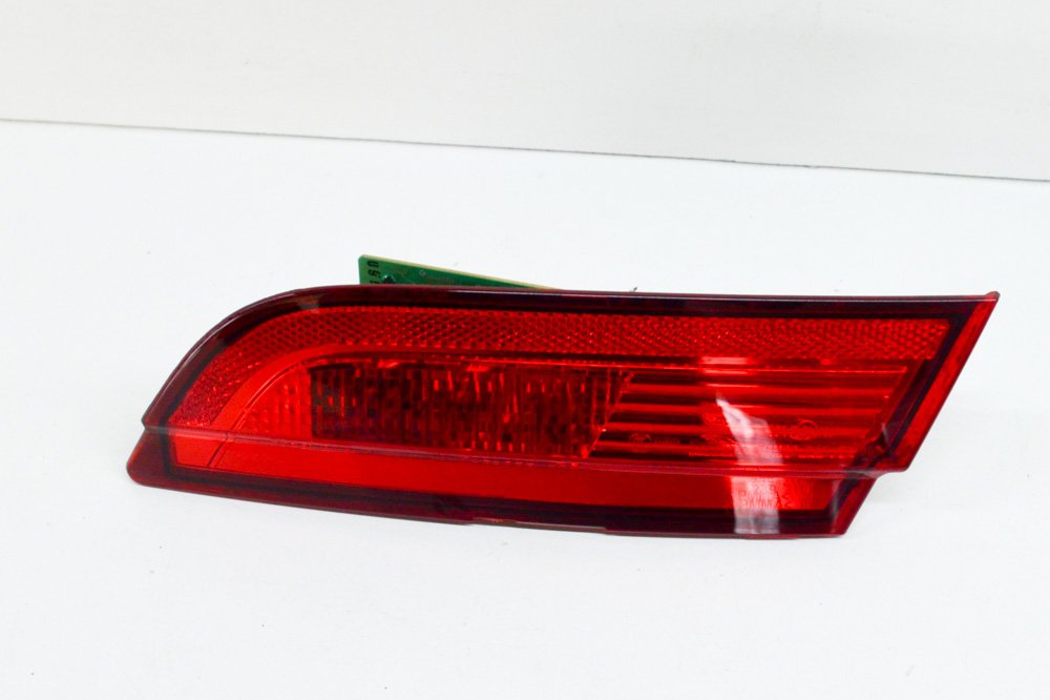 Third brake light JAGUAR XF I (X250) 3.0 D 9628766 BParts