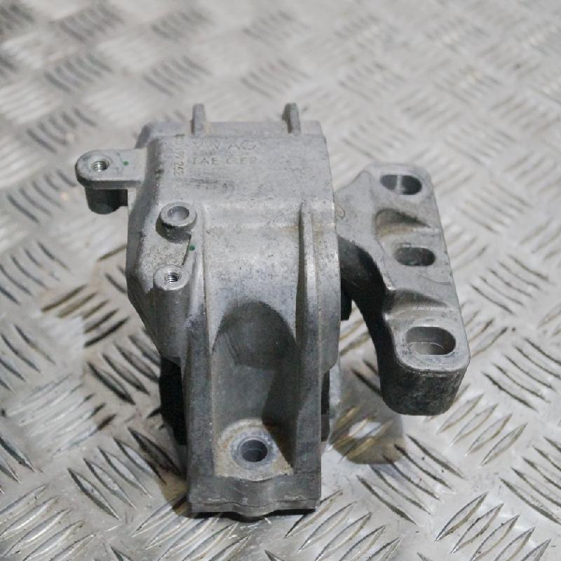 Engine mount VW GOLF V (1K1) 1.4 16V 6715204 BParts