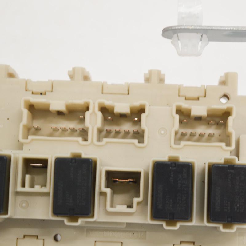 Fuse box NISSAN QASHQAI II SUV (J11, J11_) 1.2 DIGT 6753252 BParts