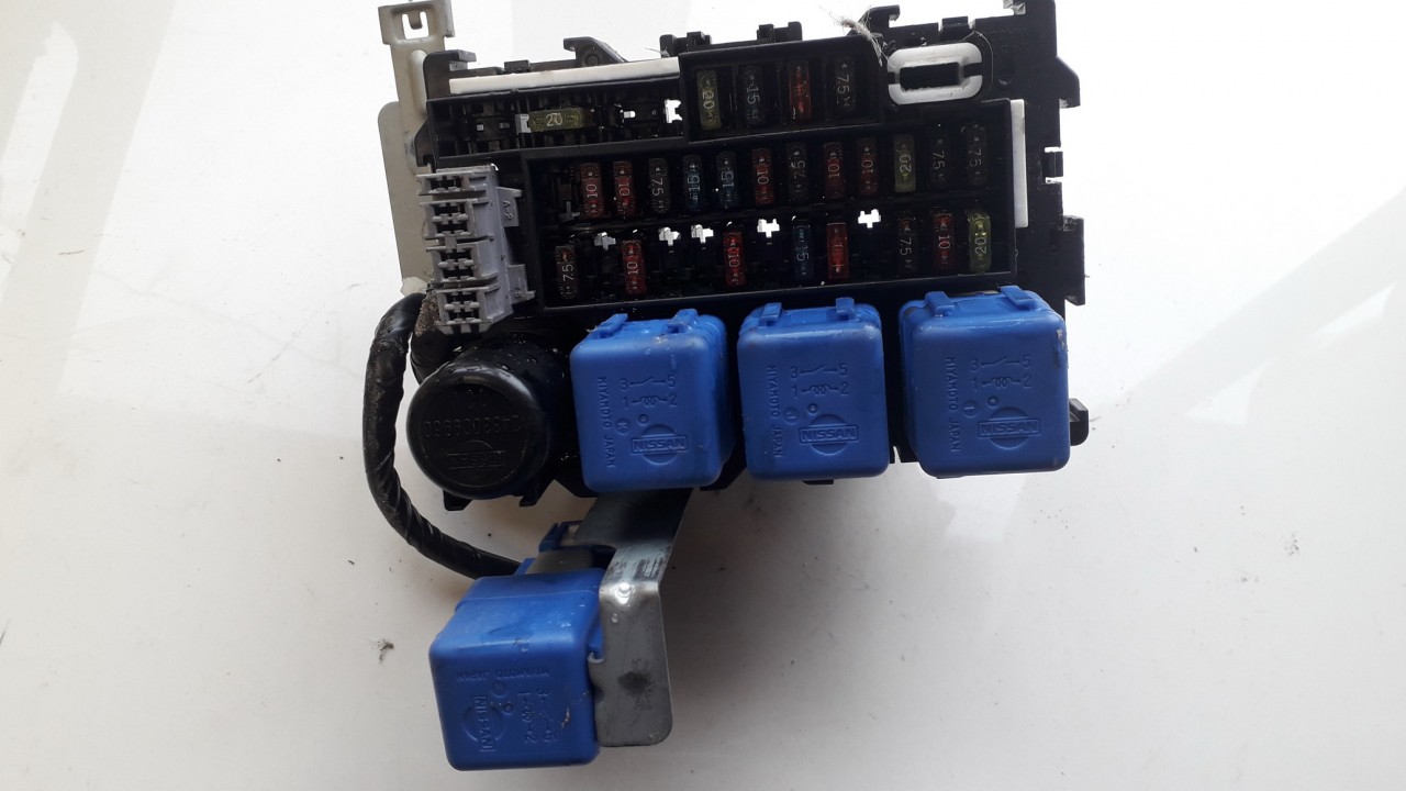 Fuse box NISSAN NAVARA (D22) 2.5 D 4x4 9915996 BParts