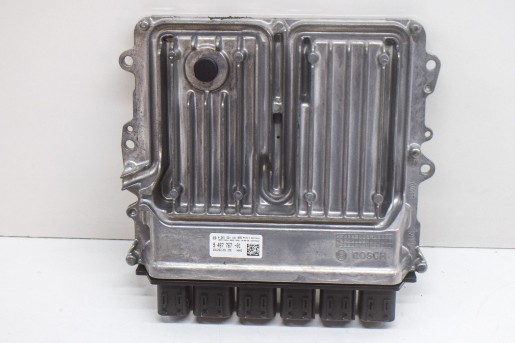 Engine control unit (ECU) BMW 5 (G30, F90) 530 e Plug-in-Hybrid  