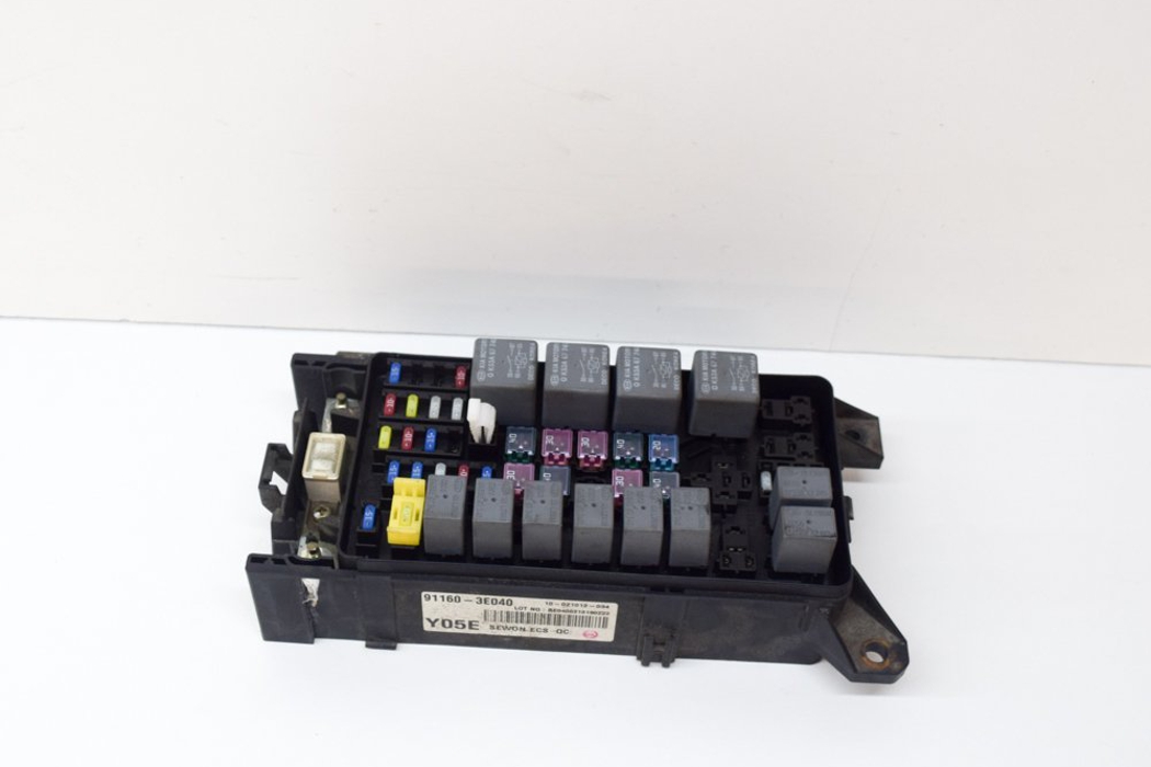 Fuse box KIA SORENTO I (JC) 2.5 CRDi 10074152 BParts