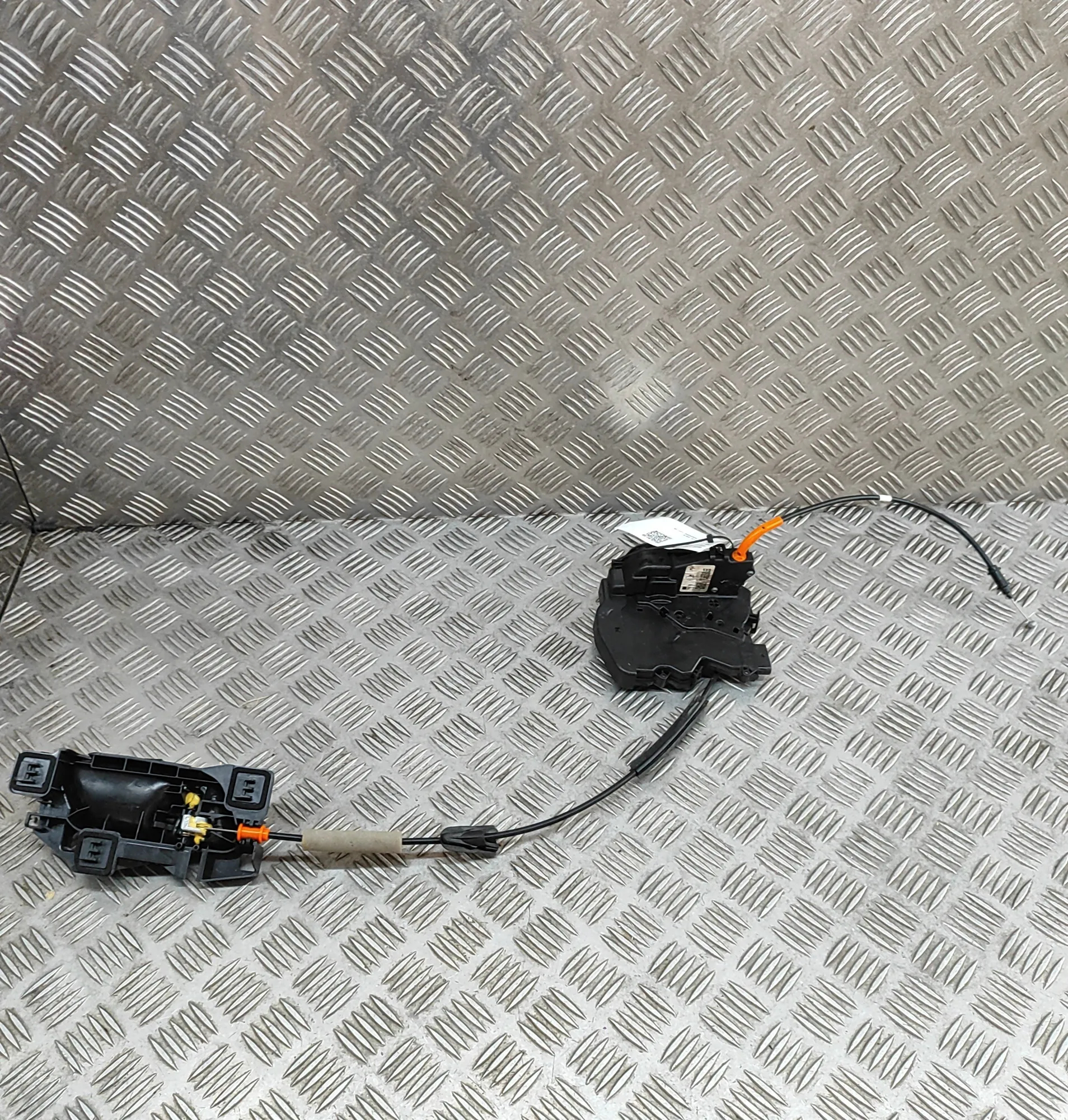 Rear left lock PEUGEOT 408 II (FP_, F3_, FM_) PureTech 130 (FPHNST ...