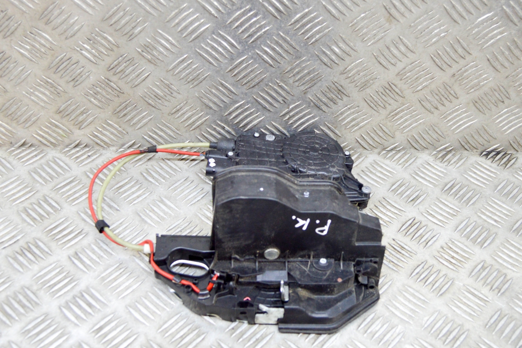 Front left lock BMW 6 Coupe (F13) 640 d 11764874 | B-Parts