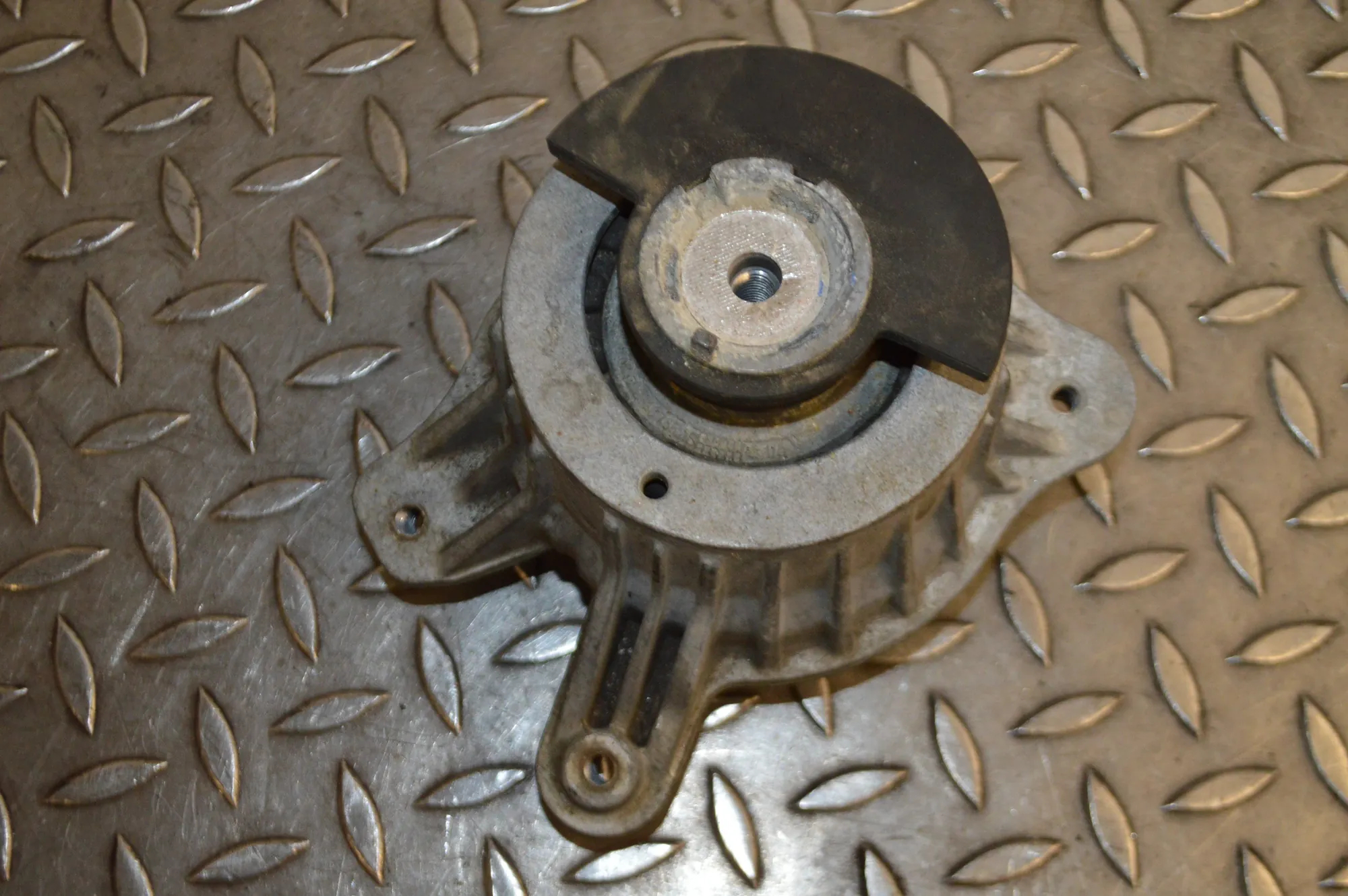 Engine mount – Porsche 911 (997) 3.6 Carrera (2004-2008)