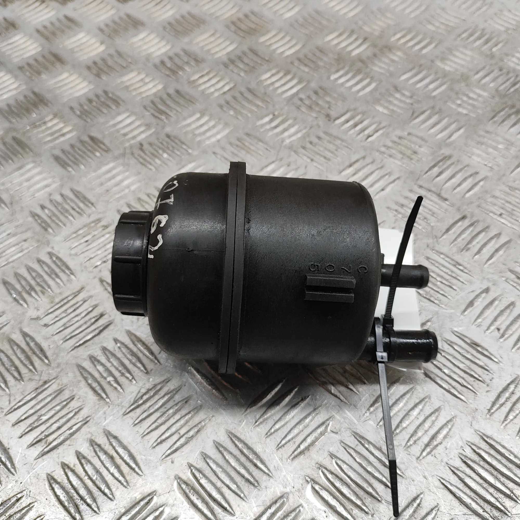 Power steering reservoir – Maserati GRAN TURISMO I 4.7 (2010-2026)