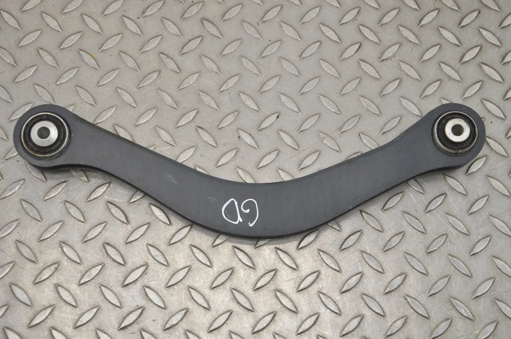 Right rear suspension arm – Porsche 911 (997) 3.6 Carrera (2004-2008)