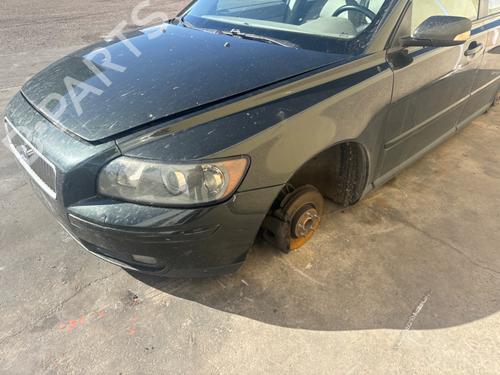 Used Left front fenders VOLVO V50 (545) 2.0 D (136 hp) 25323357