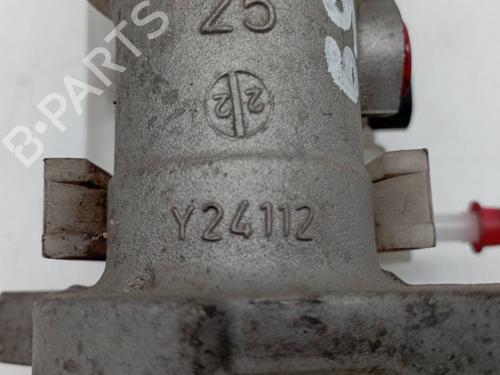 Brake master cylinder CITROËN JUMPER II Van 2.2 HDi 130 | BP38709251M77 - Image 5