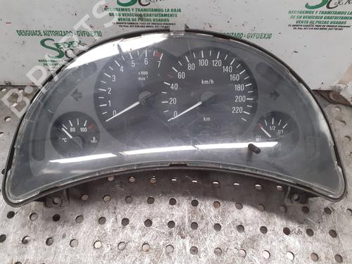 Used Instrument cluster OPEL CORSA C (X01) [2000-2009]  25313636