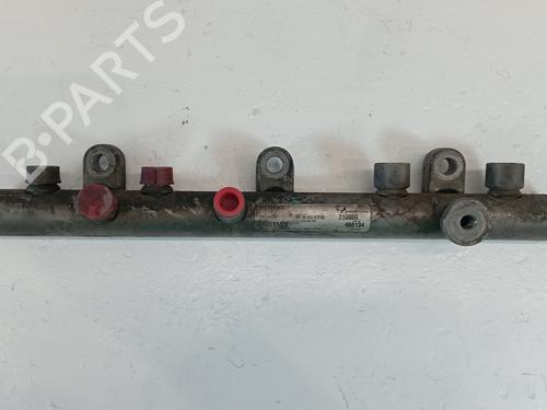 Used Injection rail CITROËN XSARA (N1) 1.9 TD (90 hp) 25310863