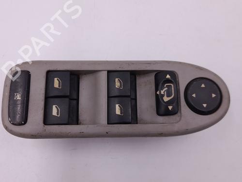 Used Left front window switch Left front window switch CITROËN C5 II (RC_) [2004-2008] 34003683 34003683