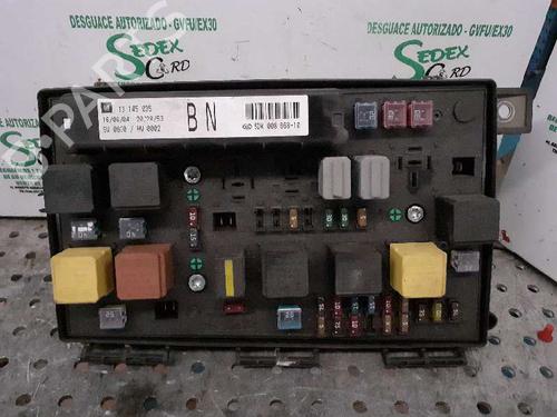 Used Fuse box OPEL ASTRA H (A04) [2004-2014]  25318493