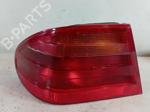 Venstre baglygte MERCEDES-BENZ E-CLASS (W210) [1995-2003]  25313109